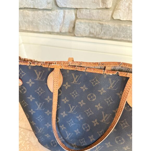 Louis Vuitton Neverfull MM Tote Monogram Canvas Leather Bag - Picture 3 of 5